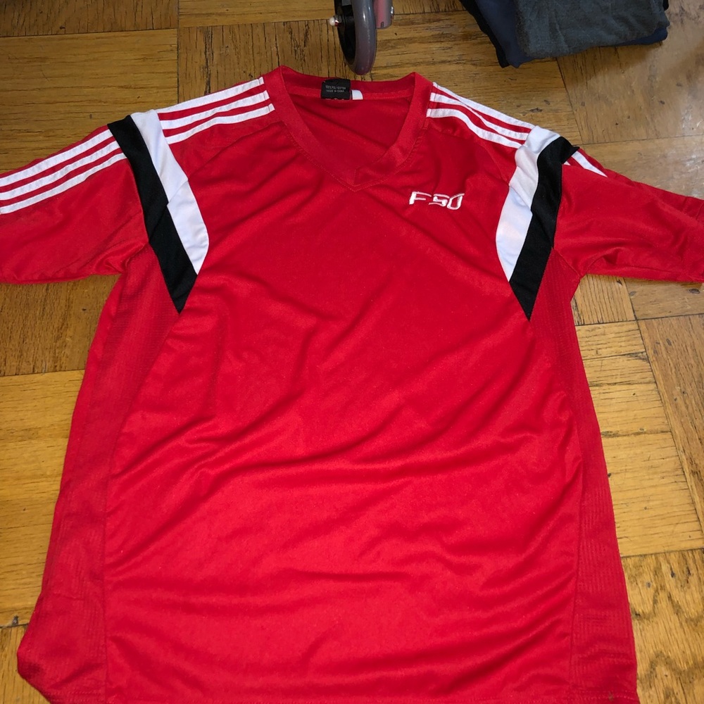 F50 tee